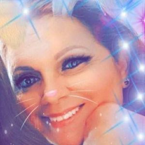 Meet your Posher, Debra